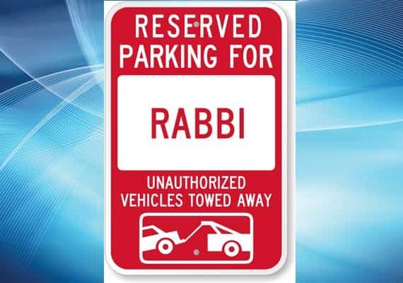 בגלל חוק המס הרפובליקני - רבנים וכמרים יאבדו את מקומות החניה השמורים
