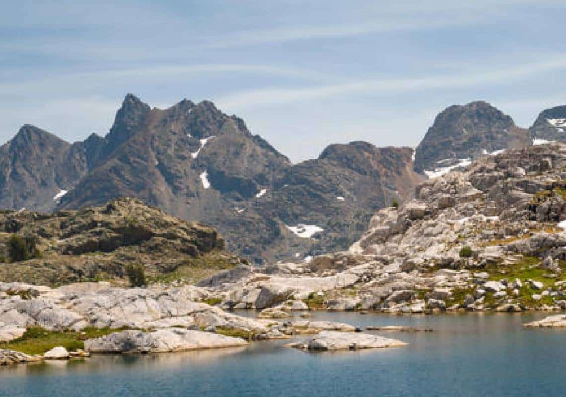 צעיר מקליפורניה יצא לטיול בטבע עם אביו - גופתו התגלתה מאוחר יותר ליד אחד האגמים