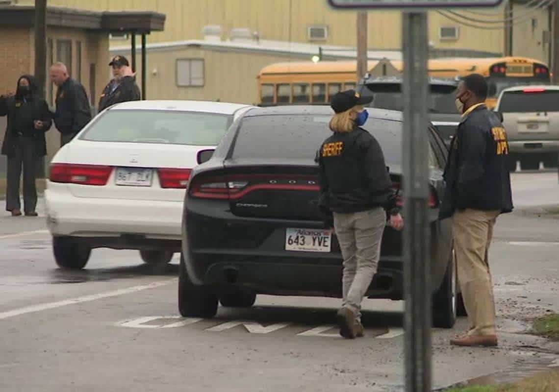 תלמיד בן 15 נורה במהלך "אירוע ירי ממוקד" בבית ספר בלב ארה"ב