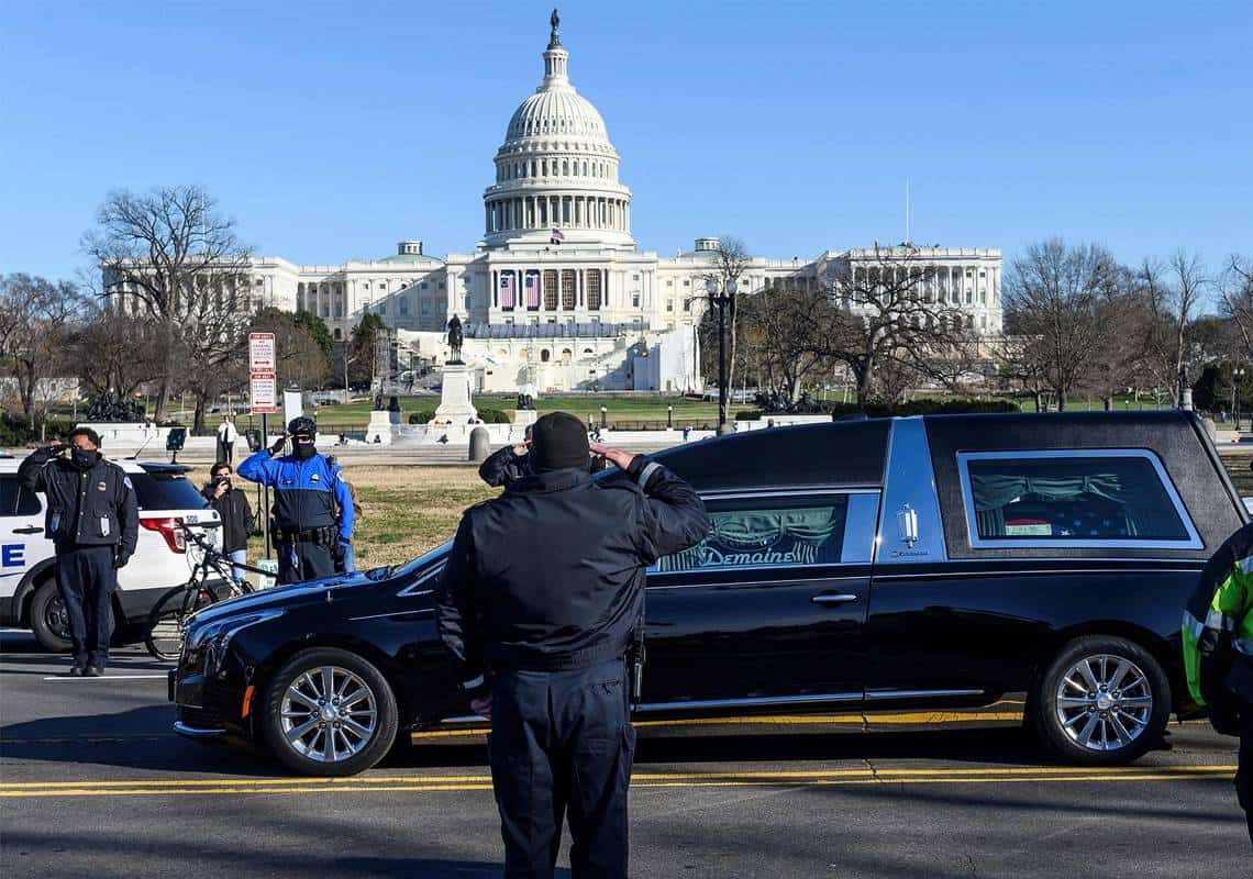 חקירת רצח השוטר בגבעת הקפיטול: ב-FBI סימנו 37 חשודים