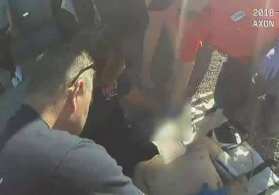 לאס וגאס: תיעוד נדיר של שוטר מציל חייו של אדם שלקח מנת יתר