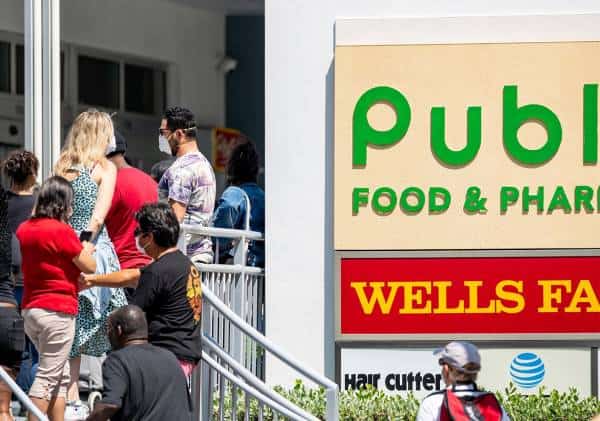 רשתות המזון בארה"ב שוקלות: איסור כניסת לקוחות, הגברת מערך המשלוחים