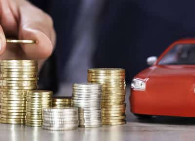 חמישים אלף דולר על גלגלים: כך הפך רכב חדש באמריקה למוצר יוקרה