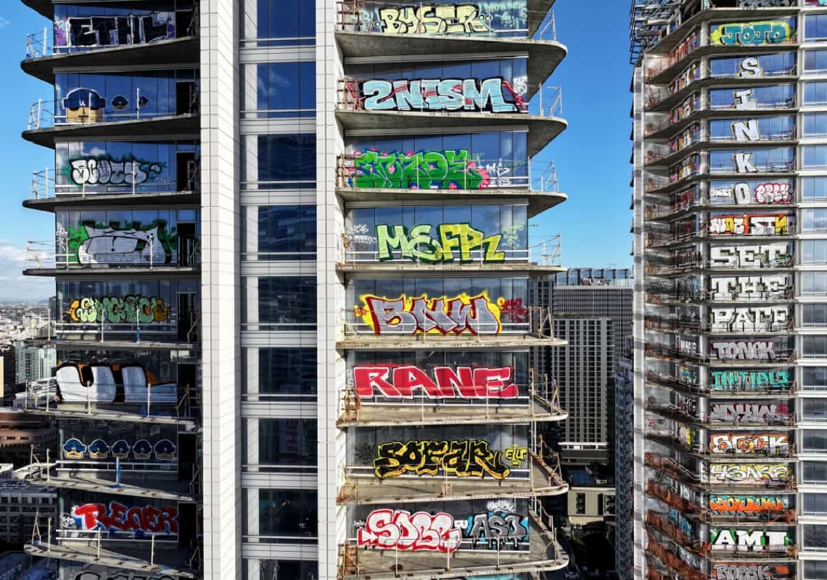 נמצא רוכש? הבניינים הכי מפורסמים בדאונטאון לוס אנג'לס בדרך לידיים חדשות