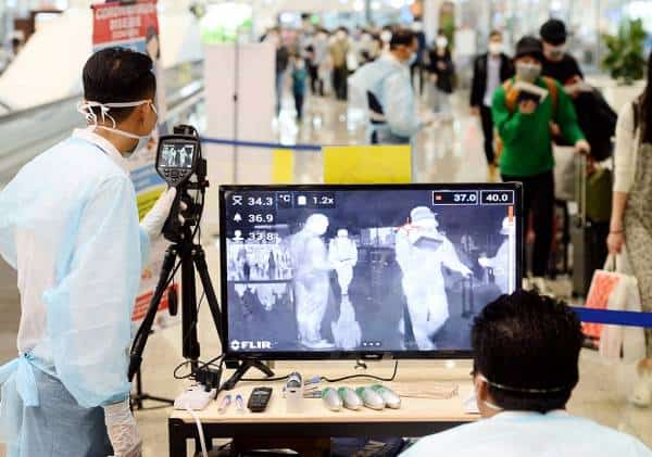 מדידת חום וצמצום מושבים: כך חברות התעופה מתכננות לצלוח את המשבר