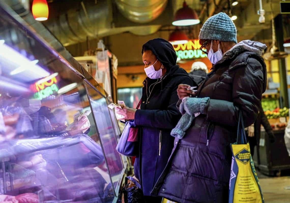 לאור העלייה בתחלואה: העיר השישית בגודלה בארה"ב מחזירה את חובת עטיית המסכות