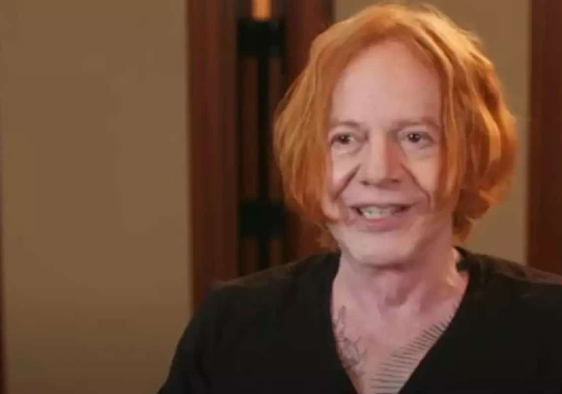 המוזיקאי המפורסם מואשם בהטרדה מינית