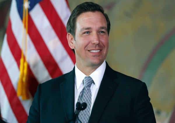 גל שני? הצחקתם את פלורידה: "אנחנו לא נסגור פה כלום" - בוטלה חובת המסכות, מסעדות ועוד עסקים חוזרים לשגרה מלאה 