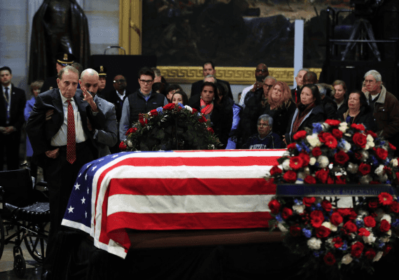 "נתגעגע אליך, אבא": תם טקס האשכבה של הנשיא לשעבר ג'ורג' בוש האב