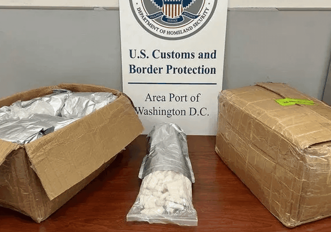 בתוך חבילות של מוצרי יופי מסין: עשרות ק"ג של סם פסיכואקטיבי אותרו בשדה"ת בארה"ב
