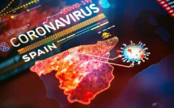 שר הבריאות הספרדי מאיים: "לאור ריבוי המסרבים להתחסן נאלץ להקים מאגר רישום של סרבנים"