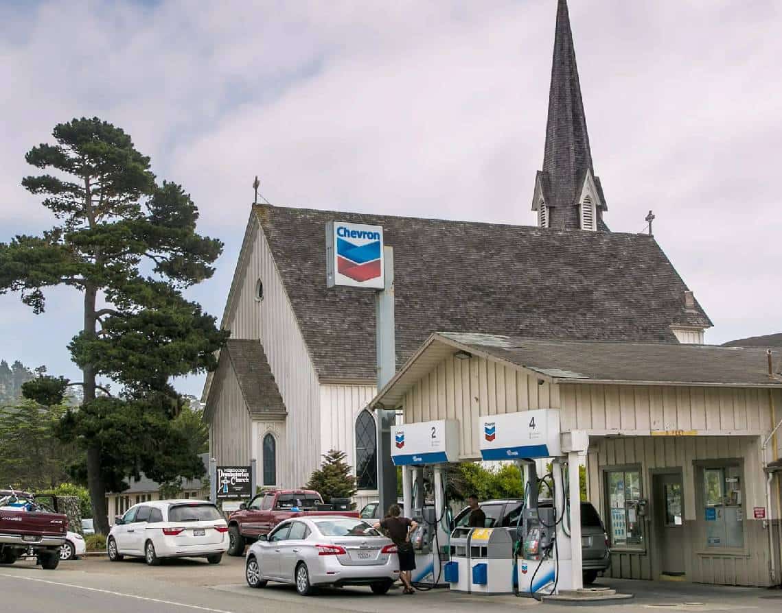 הדלק באמריקה המחירים כמו בישראל: "10 דולר בקליפורניה לגאלון בנזין"