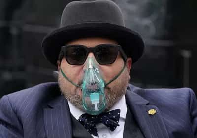 תושב רוד איילנד זייף את מותו כדי לברוח מאישומי אונס - ונלכד בסקוטלנד: ניקולס רוסי נשלח לכלא