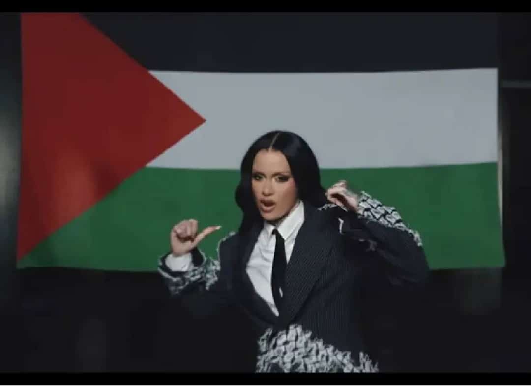 "מחאה בקמפוס": סערה באוניברסיטת קורנל בשל הזמנת אמנית המואשמת באנטישמיות