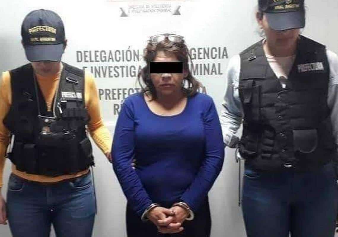 לאונורה מצאה תמונות של בעלה שוכב עם צעירה ובהתקף זעם החלה לדקור אותו: כשגילתה את האמת זה כבר היה מאוחר מידי  