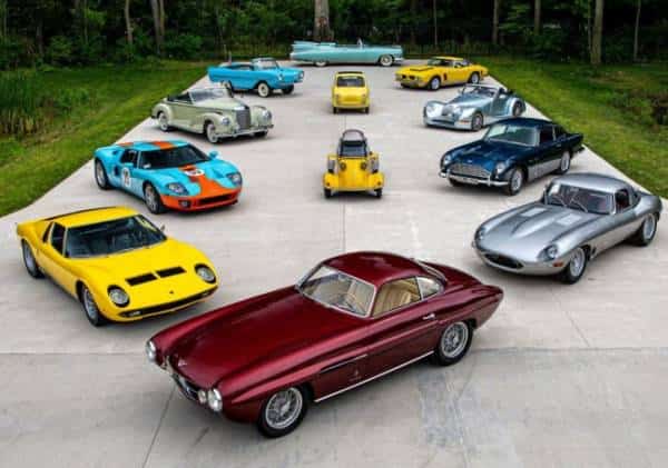 למבורגיני, פרארי ויגואר מהנדירות בעולם: איש עסקים הואשם בהונאת ענק, צי מכוניות היוקרה שלו עלה למכירת חיסול