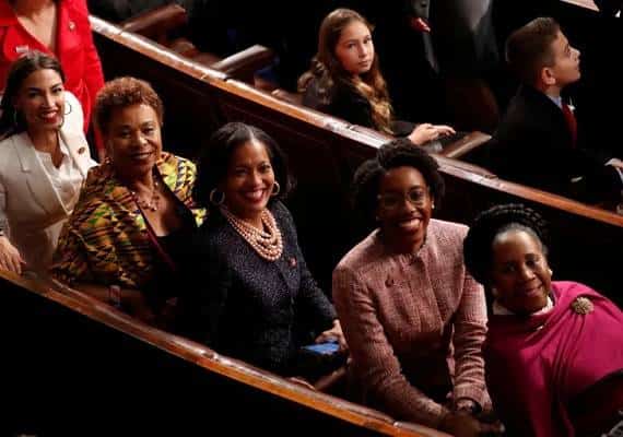 הכירו את חברי הקונגרס החדש: צבעוני, צעיר ונשי מכל קודמיו