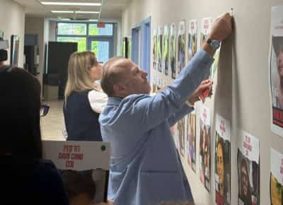 דרום פלורידה חוגגת ומהרהרת: יום של תקווה – אך תוהה האם השלום יחזיק מעמד