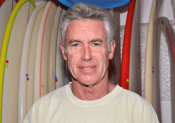 ניסה להגן על ביתו מפני הלהבות: סגן ראש עיריית מאליבו מאושפז בבית חולים