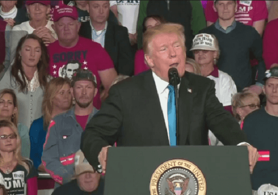 הנשיא טראמפ מודיע: "אני לאומן"