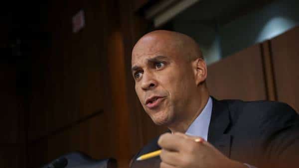 קורי בוקר מצטרף למירוץ לנשיאות