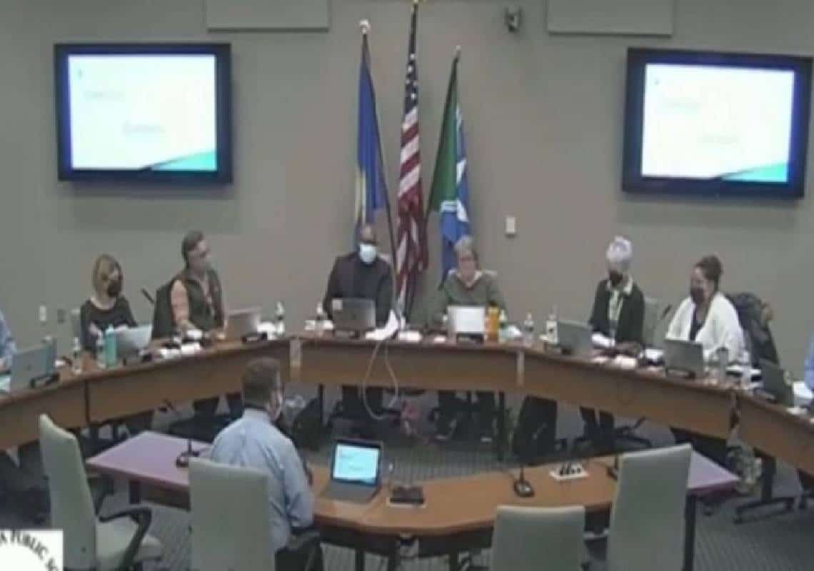 גזענות באמריקה: "מורים שחורים ואינדיאנים יקבלו יותר כסף על אותה עבודה מאשר מורים לבנים"