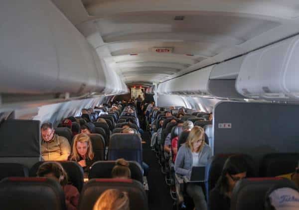 כבר בשבוע הבא: חברת תעופה בארה"ב תפסיק להגביל את כמות הנוסעים בטיסותיה