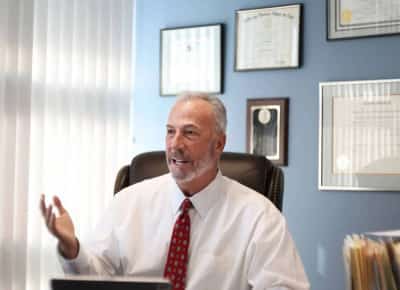 גייס מיליון דולר בלי יריב מולו: האיש שמחזיק את לאס וגאס ביד — ואף אחד לא מעז להתמודד נגדו