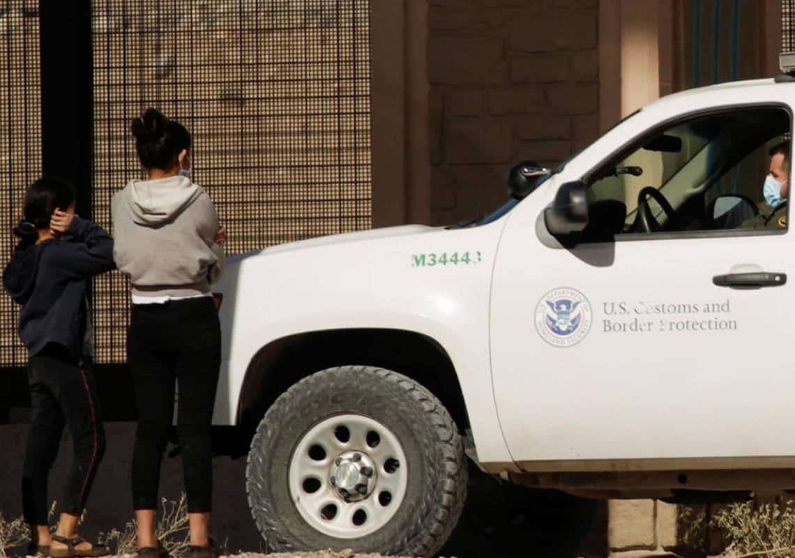 דיווח: אלפי 'קטינים ללא מלווים' מוחזקים ע"י רשויות ההגירה בניגוד לחוק