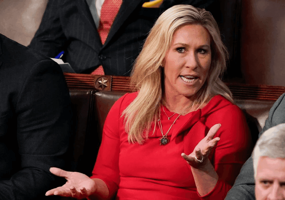 בשל מעורבותה במהומות ה-6 בינואר: ניסיונות לחסום את מרג'ורי טיילור גרין מהקונגרס