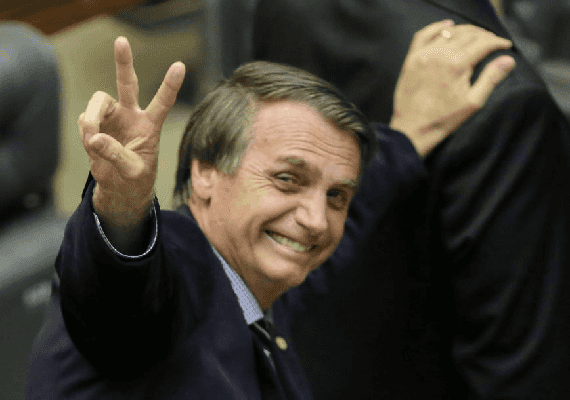 ברזיל בוחרת: גזען חסר מעצורים או "הבובה של המושחת"