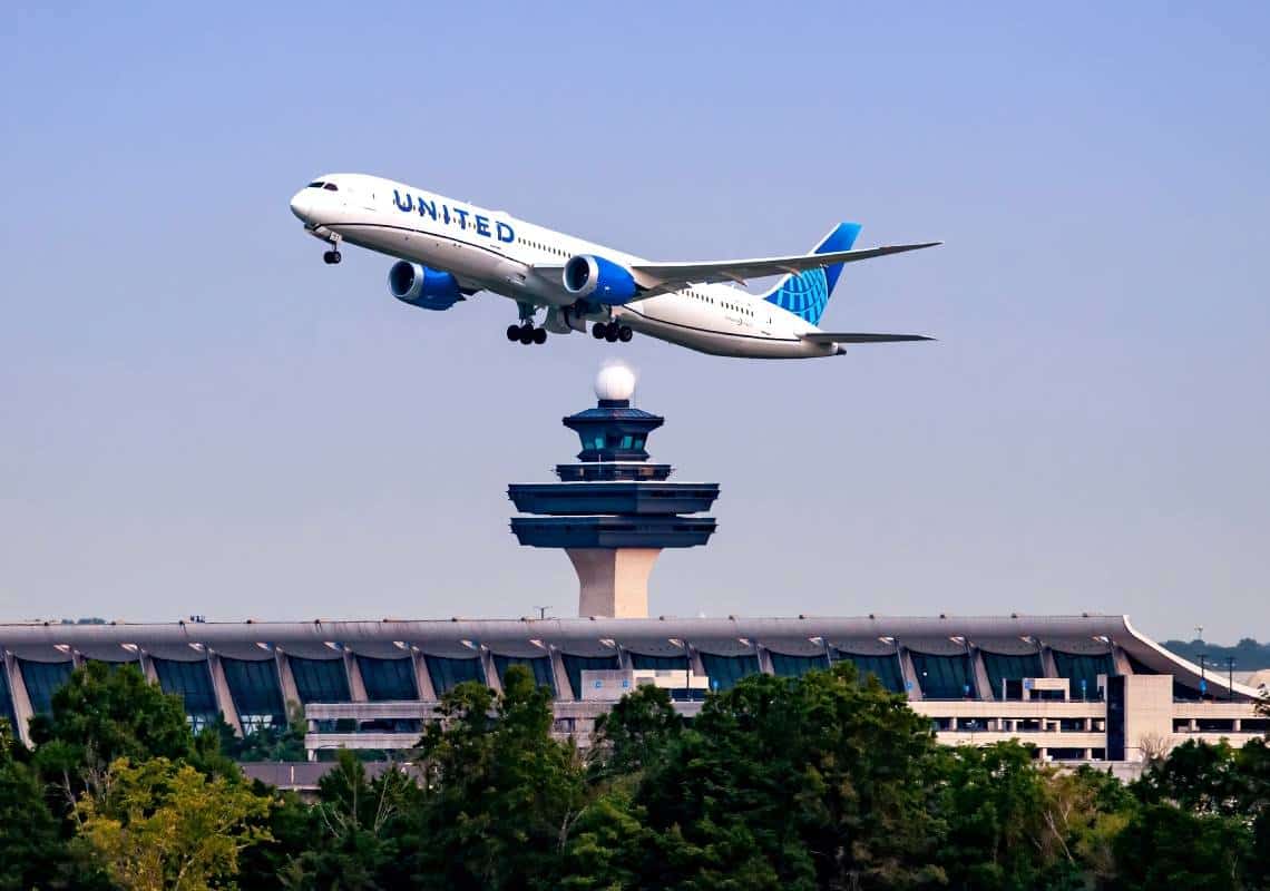 מזעזע: אישה נאנסה במהלך טיסה מארה"ב ללונדון