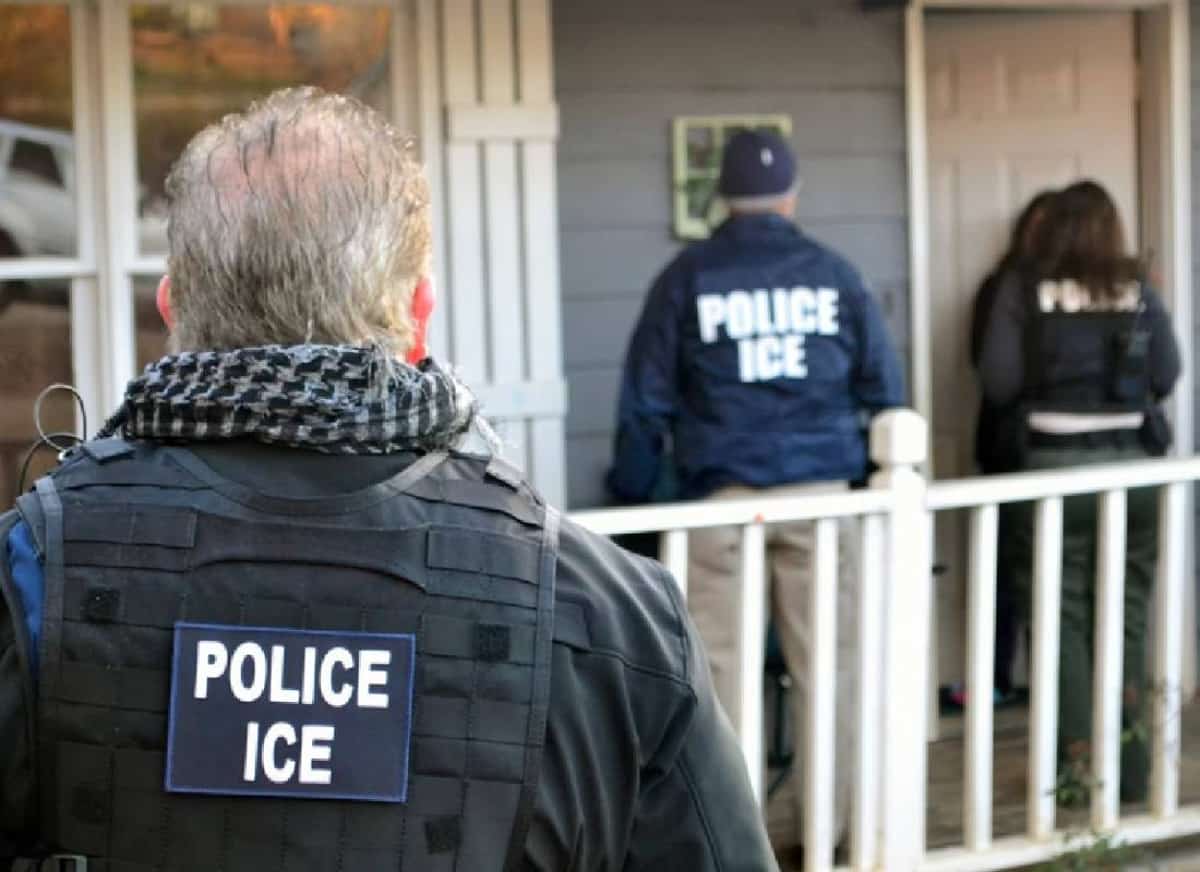 צעירים שהובאו לארה״ב כילדים נעצרים לראשונה — סימן לשינוי דרמטי במדיניות ההגירה