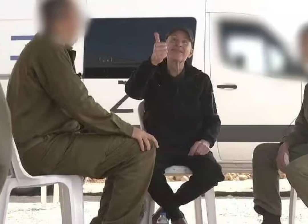 עופר מתאחד עם ילדיו שנחטפו איתו, ירדן פגש את אביו ואחותו - וקית' שוב בישראל