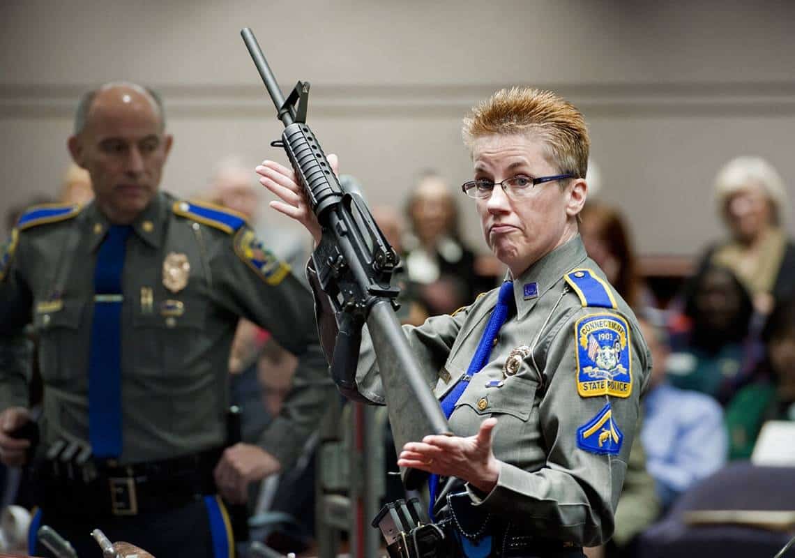 יצרנית כלי הנשק מציעה 33 מיליון דולר למשפחות שאיבדו את ילדיהן בטבח ההמוני ב'סנדי הוק'