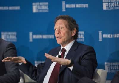 יו"ר של רשת מלונות יוקרה מהנחשבות בעולם פורש מתפקידו בשל קשריו עם אפשטיין