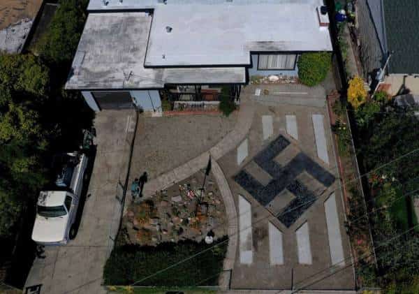  צלב קרס ענק מסעיר עיירה בקליפורניה