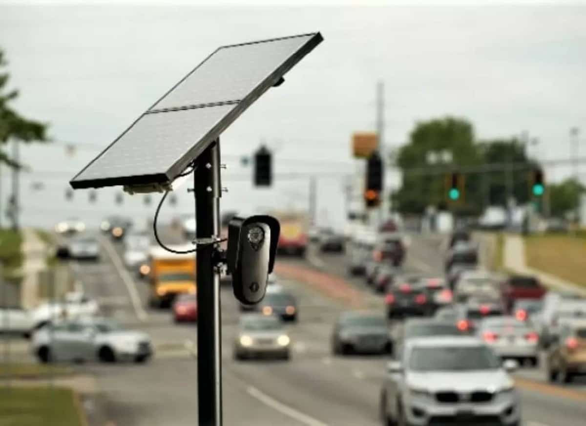 קליפורניה: השוטר ריגל אחרי אשתו — וחשף את הסכנה שבמצלמות שעוקבות אחרי כולנו