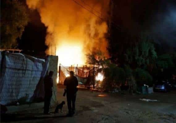 פועל פלסטיני נהרג ושתיים נפצעו אנוש בפגיעה ישירה של רקטה בבניין באשקלון