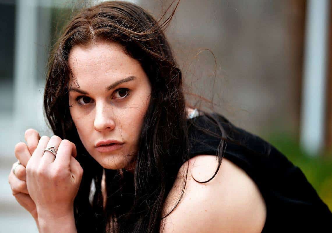 "אני האישה שחתכה בציפורניה את שק האשכים של הארווי ווינשטיין וגרמה לו לדימום קשה ולעיוות לכל החיים באיבר מינו"