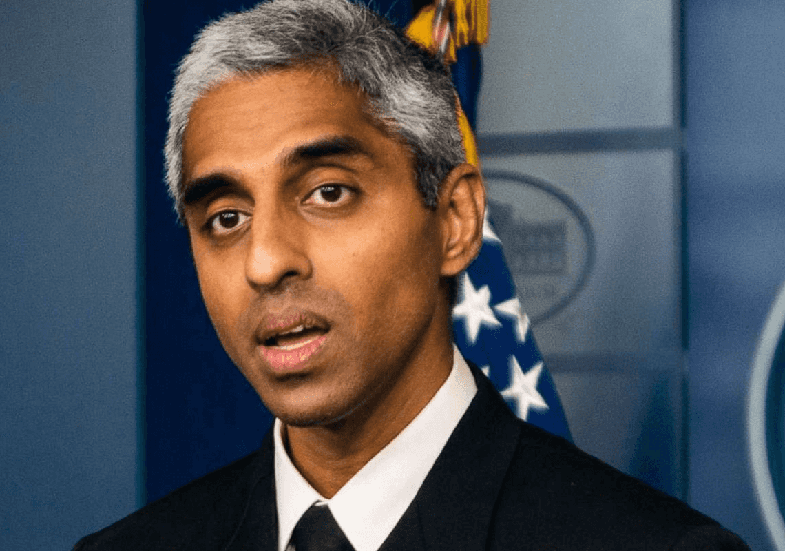 המנתח הכללי של ארה"ב תומך בהקלת הגבלות אך מדגיש: "המגפה עדיין לא הסתיימה"