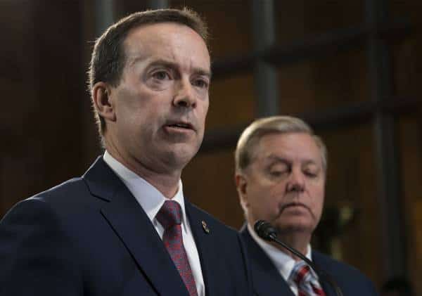 סערת הזנחת ילדי המהגרים: מנהל סוכנות המכס והגנת הגבולות הגיש את התפטרותו