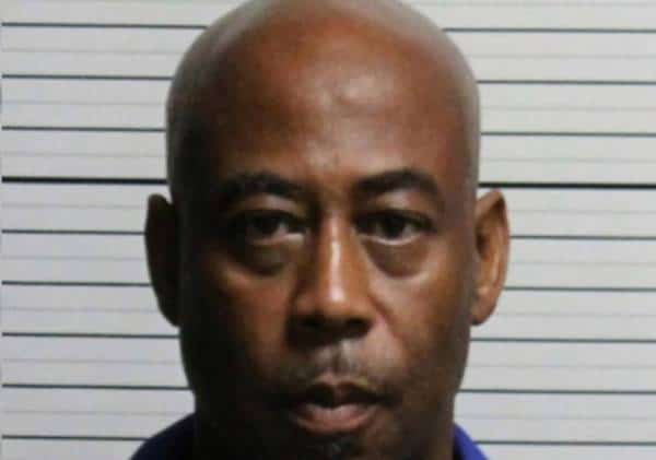 הזוכה ב-10 מיליון דולרים בכרטיס גירוד מואשם ברצח