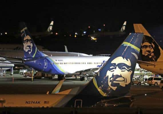 וושינגטון: עובד חברת תעופה גנב מטוס נוסעים ריק, המריא בלי אישור - והתרסק