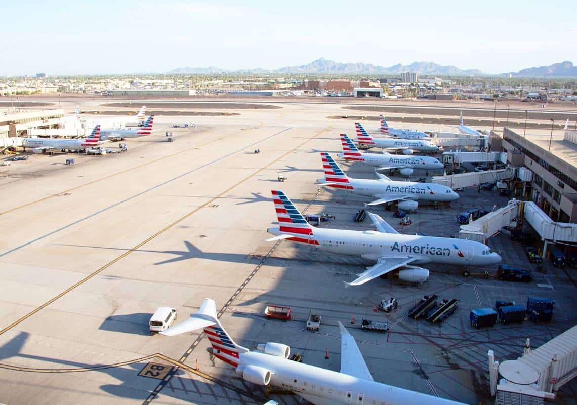 אירוע אלים בשמי ארה"ב: שתי נשים הורדו מטיסה לאחר שתקפו נוסעים ודיילים
