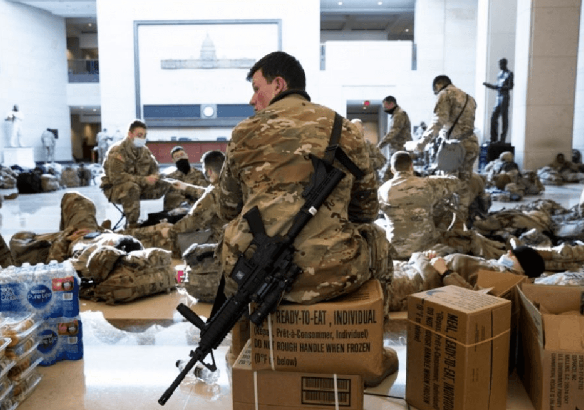 הפנטגון במדיניות חדשה בעקבות עלייה בפעילות קיצונית של חיילים