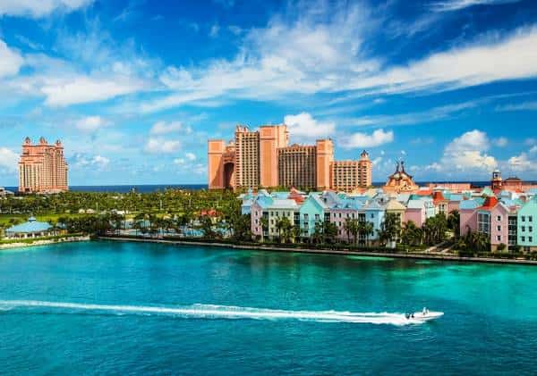 יעד נופש פופולרי באיים הקריביים הודיע: אין כניסה לתיירים מארה"ב