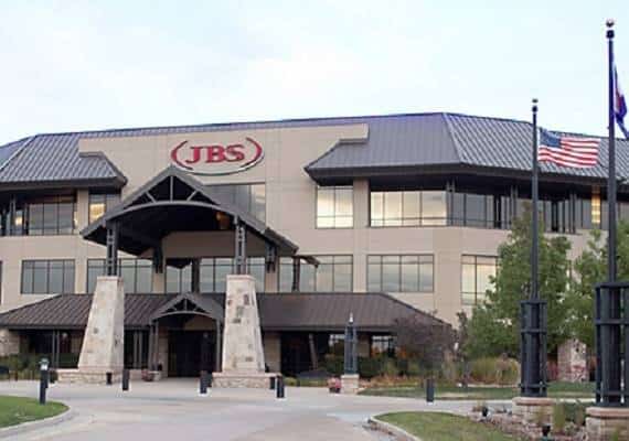 על חשבון החקלאים: הממשל מזרים מיליונים לחברה בבעלות אחים מושחתים מברזיל