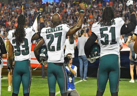 טראמפ מול ה-NFL, הסיפור שאינו נגמר: עונה חדשה בפתח, ויכוח ישן עולה שוב ויוצר עוד סערה