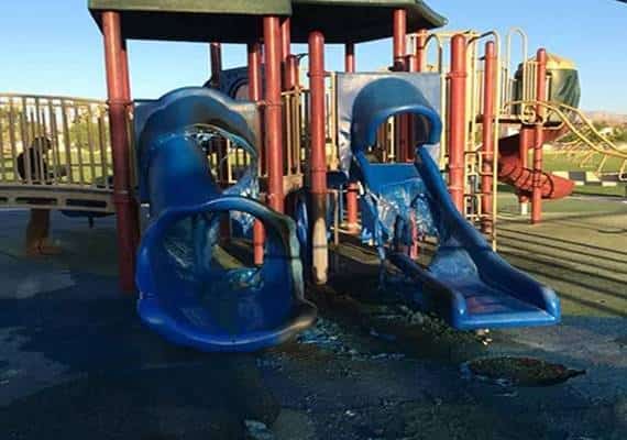 לאס וגאס: שריפה פרצה בגן שעשועים, חשד להצתה